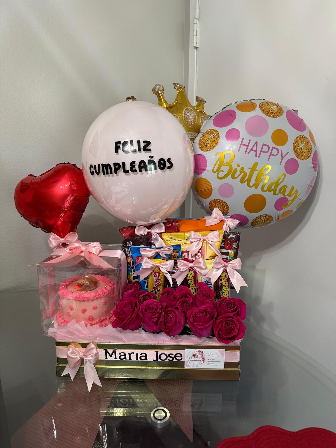 Balloon decor and event styling by Juandy Impulso & Eventos in Denver and Aurora, Colorado