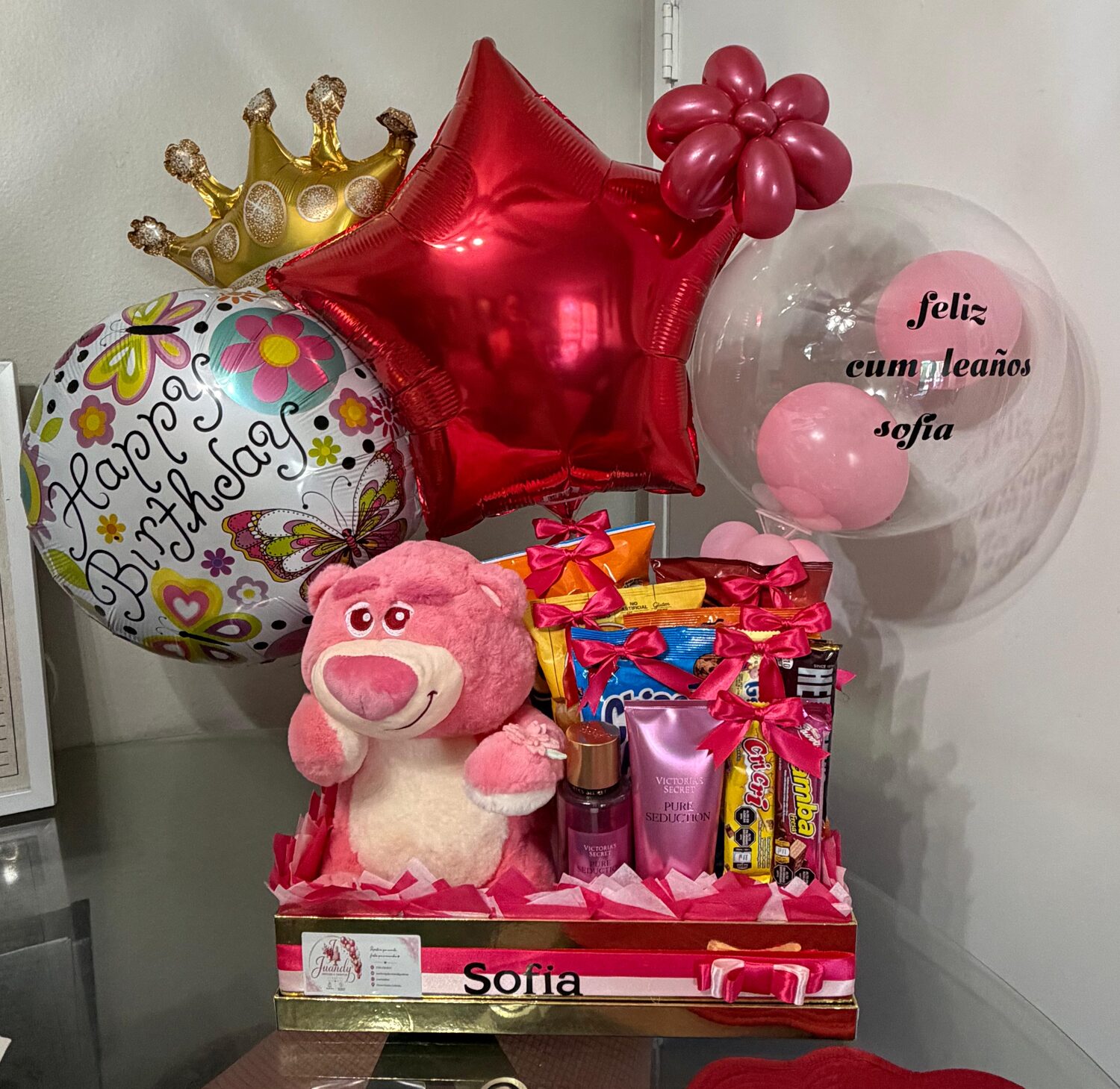 Themed custom treat by Juandy Impulso & Eventos, Denver CO